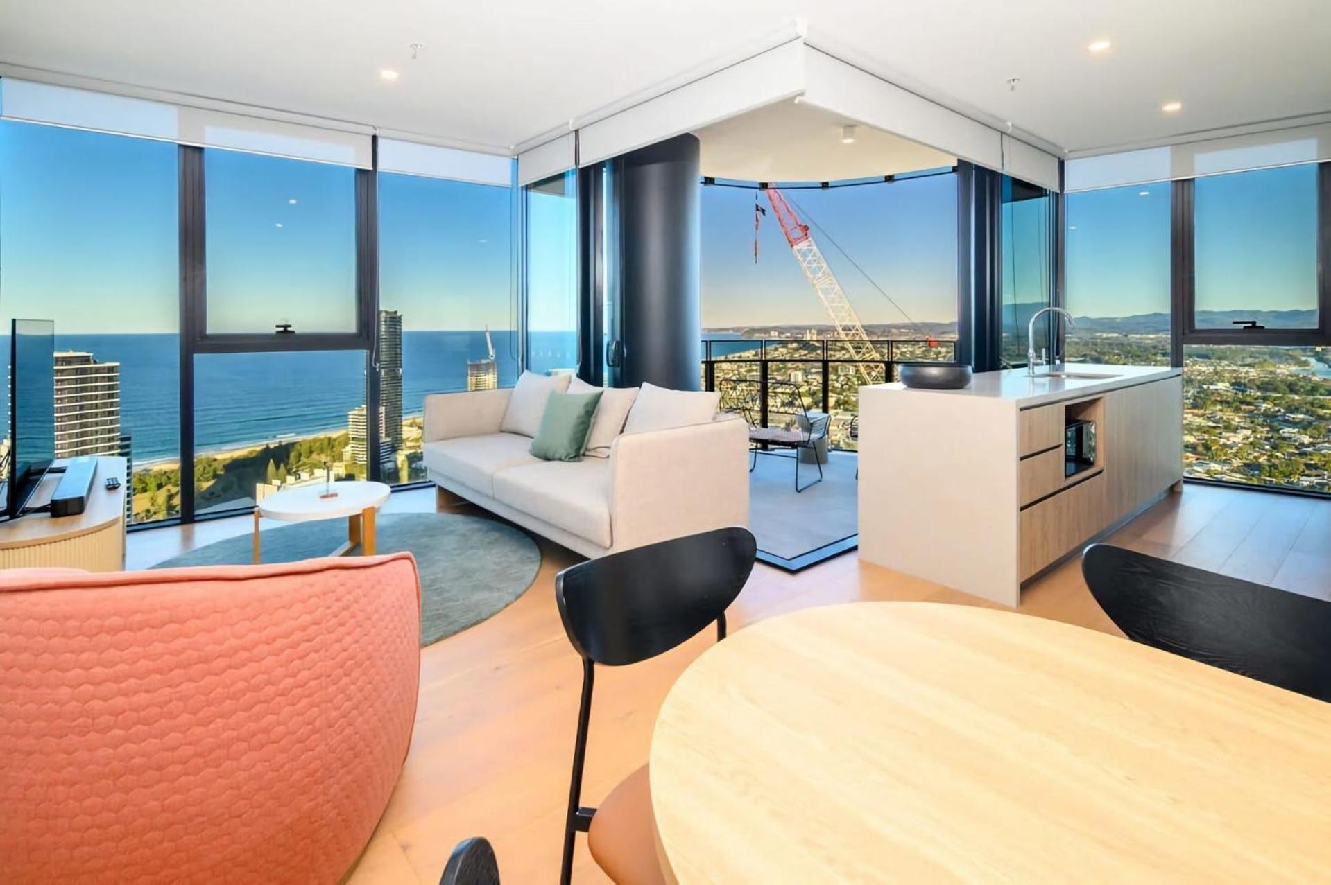 Cloud Nine Retreat Luxe 44th Fl Apartment *